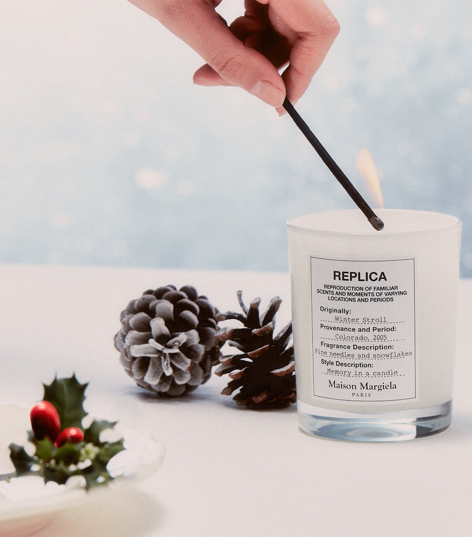 Replica Winter Stroll Candle (165g)