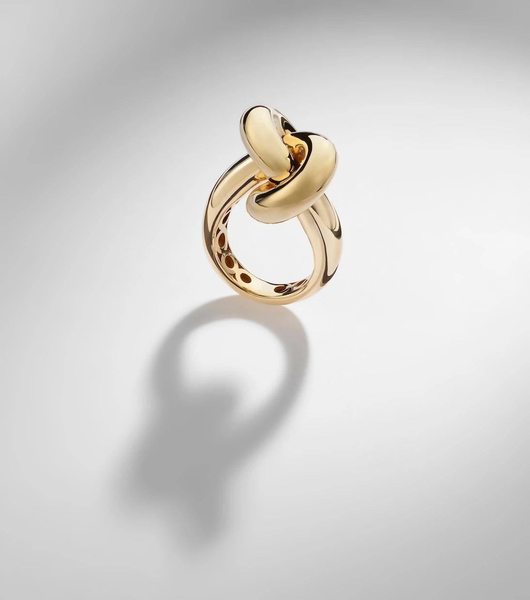 Engelbert - Legacy Knot Big 18kt gold ring