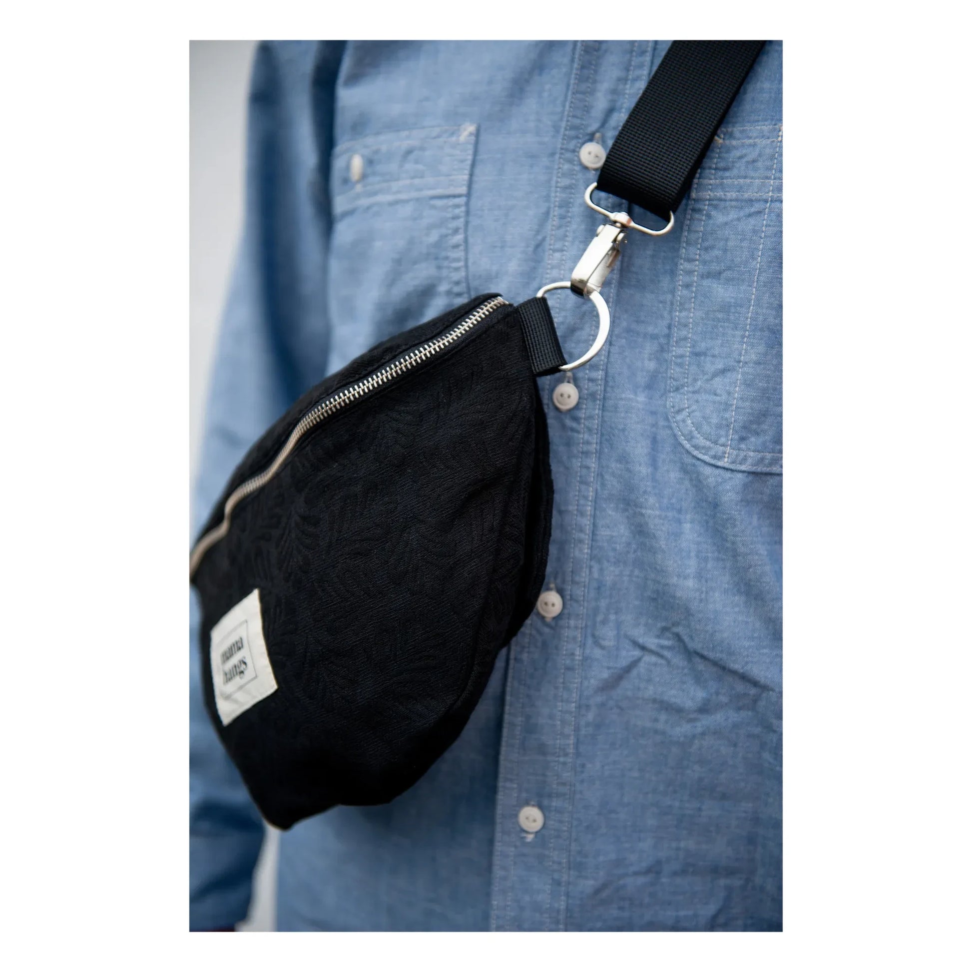 Mama Hangs - Bloom Bag multi-function banana | Black
