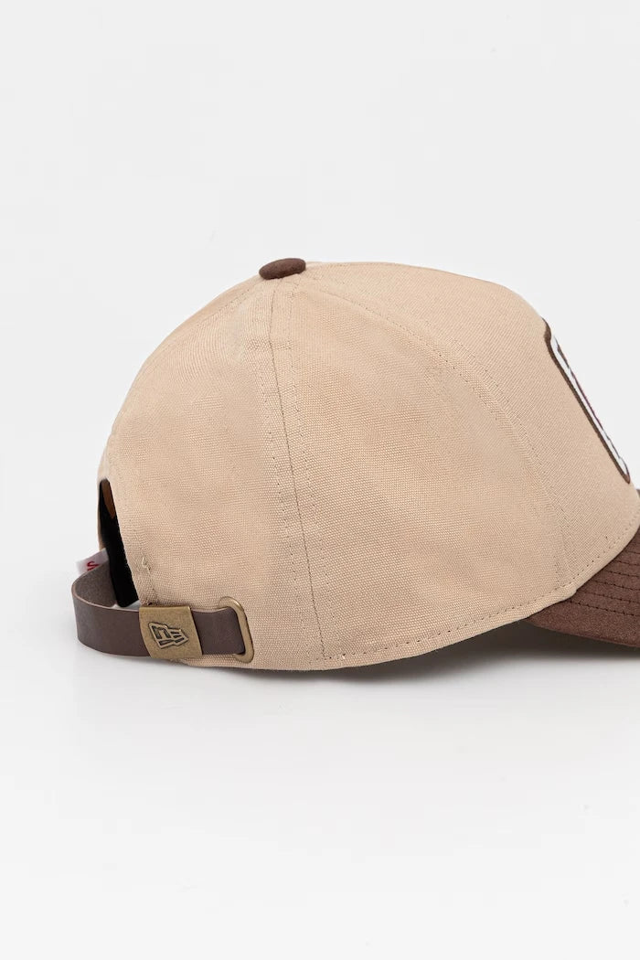 Шапка с козирка New Era PATCH SUEDE E-FRAME