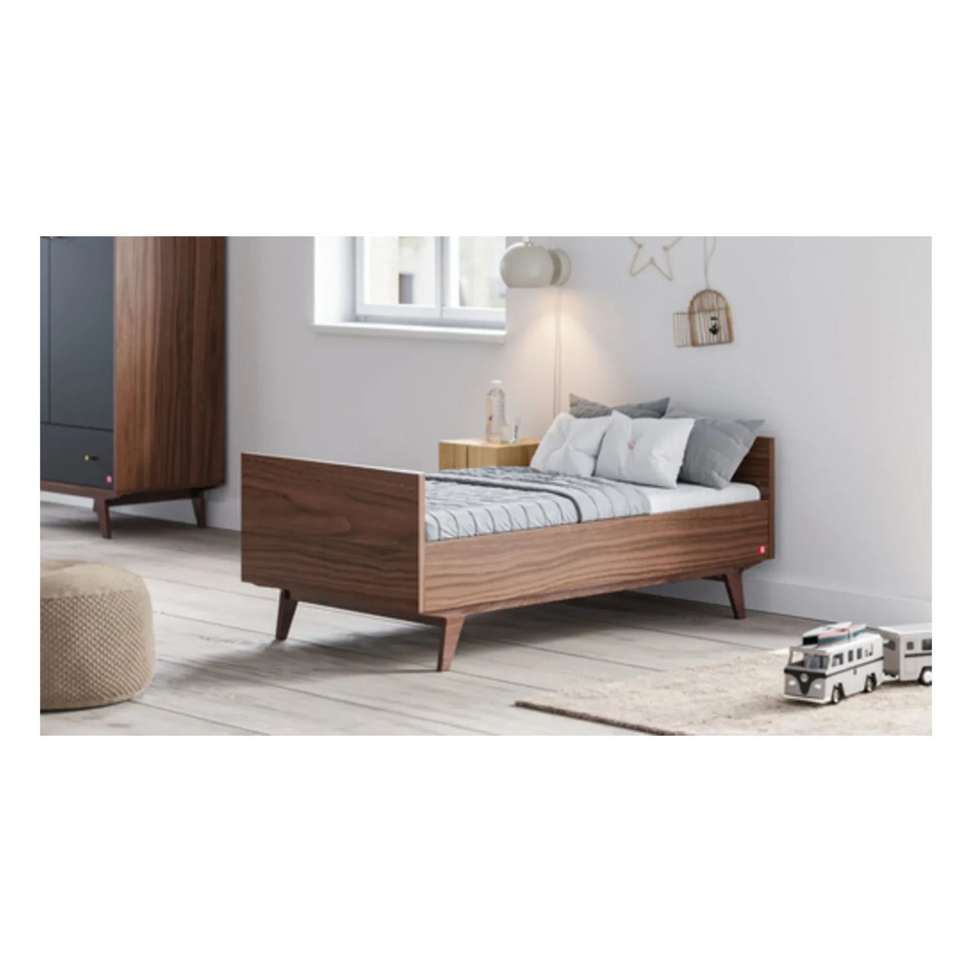 VOX - Mid II evolving bed 70x140 | Walnut