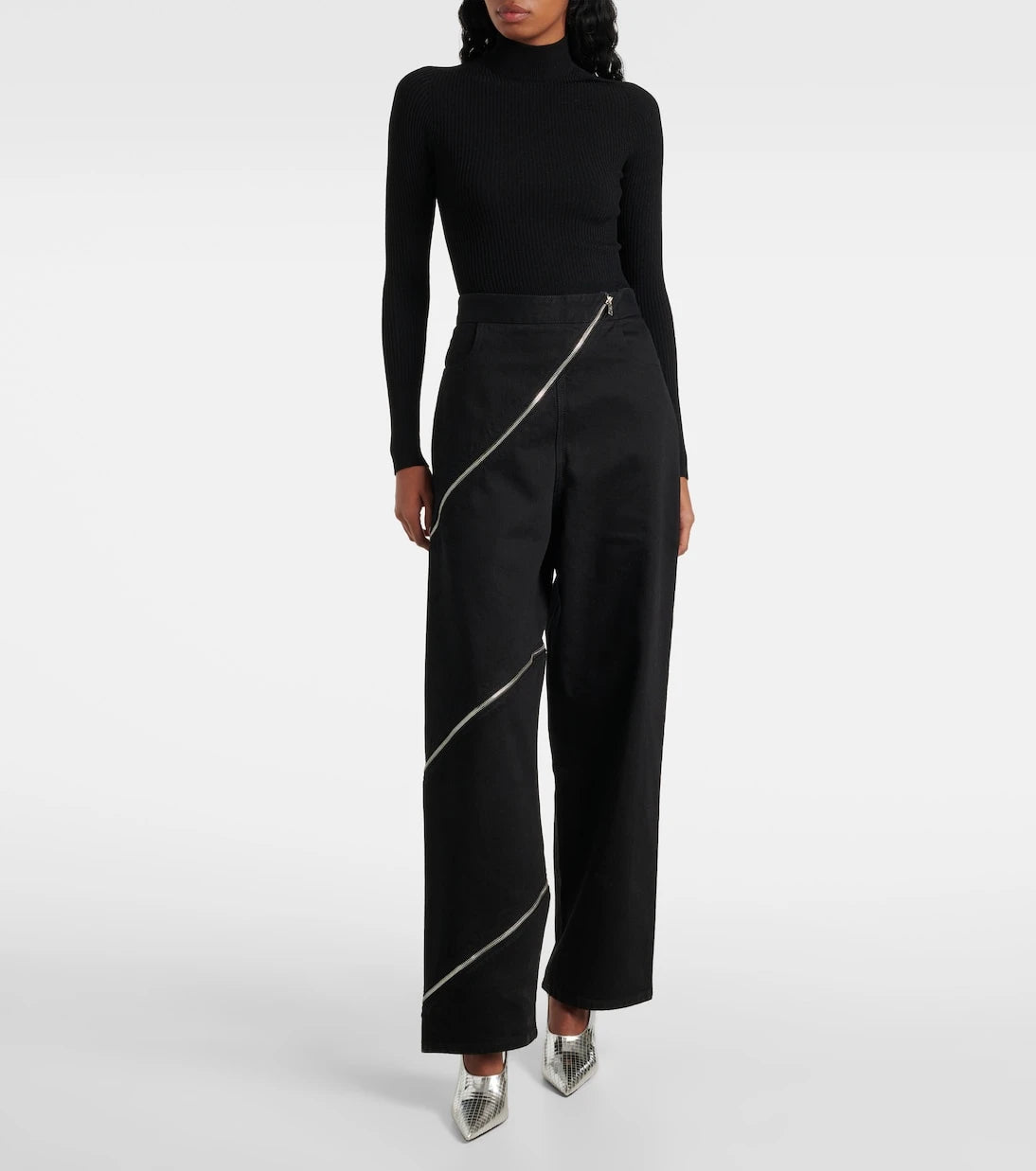 Alaïa - بنطلون قطني واسع الساقين بتصميم لولبي