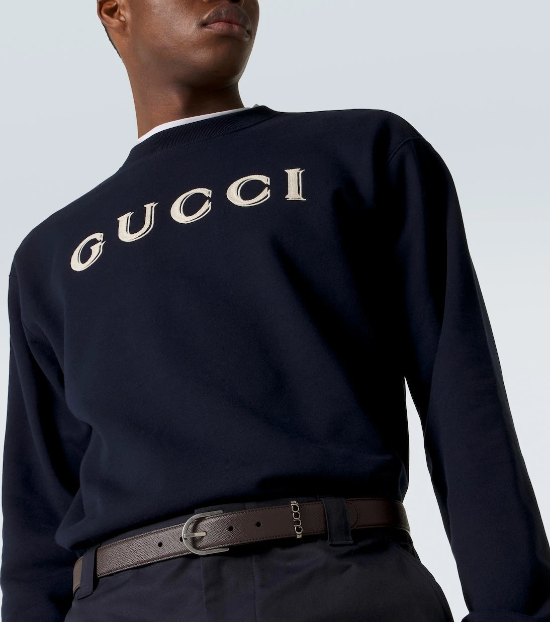Gucci - سويت شيرت من القطن جيرسيه بطبعة الشعار