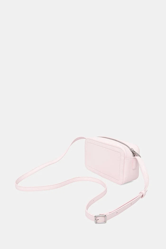 Calvin Klein kadın suni deri çapraz çanta