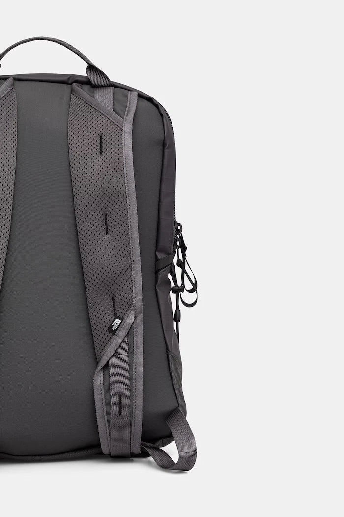 The North Face раница за лаптоп BCV PRO LIGHTWEIGHT PACK 15L