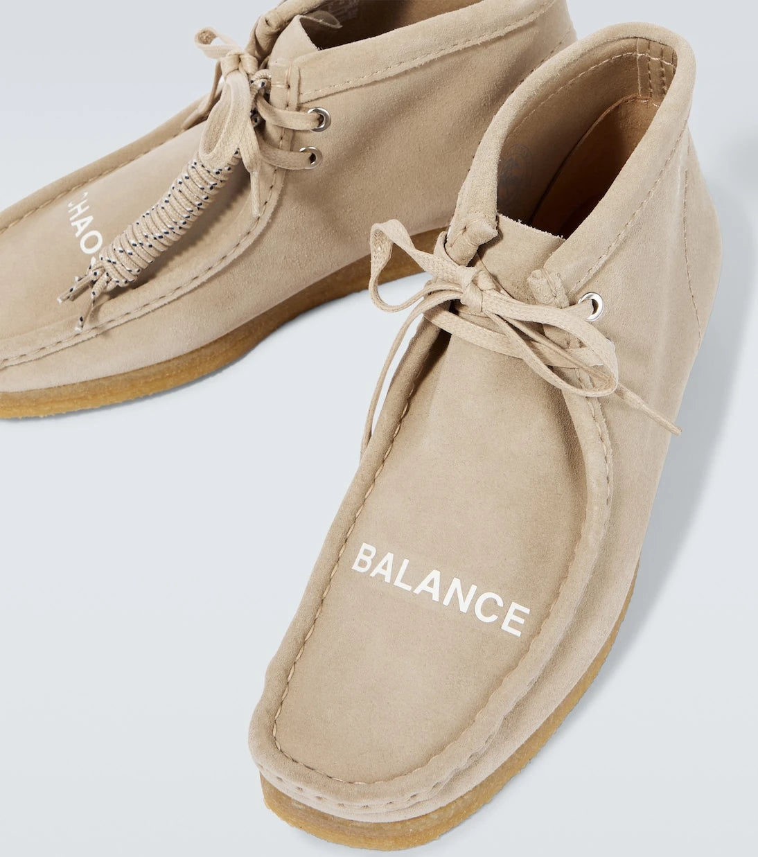 Clarks Originals - x Undercover Wallabee suede boots