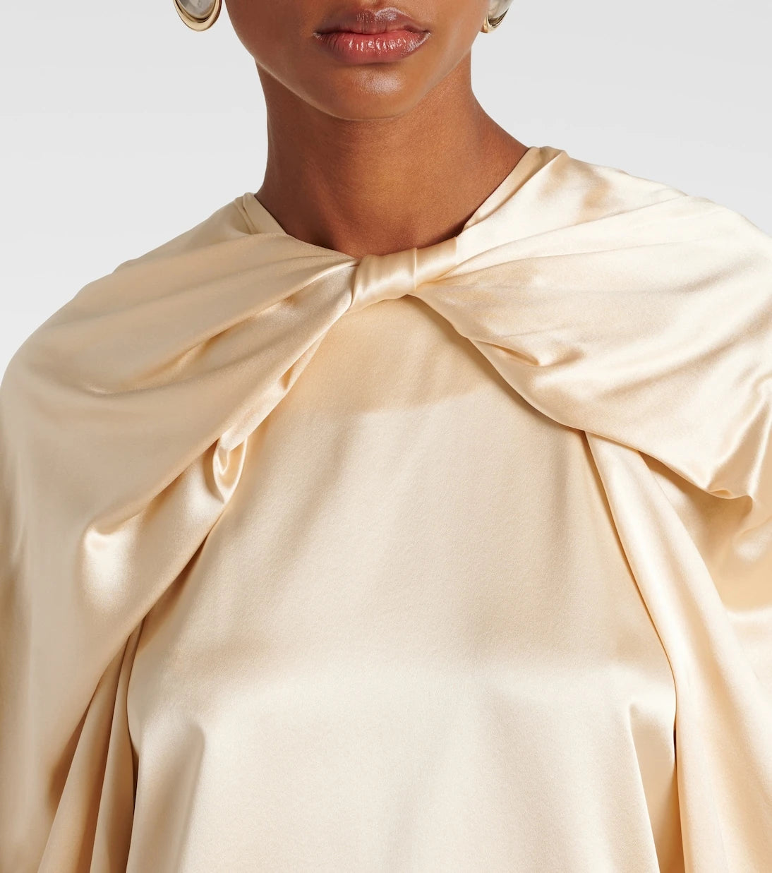 Max Mara - Elegante Key torchon silk satin blouse