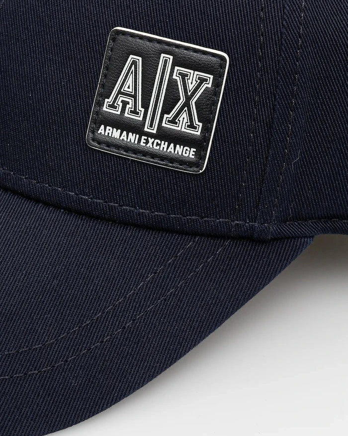 Armani Exchange Vizörlü Şapka