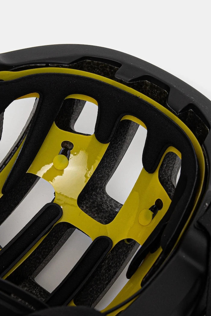 Велосипедна каска POC Octal MIPS