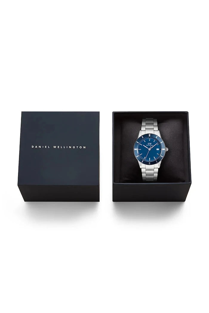 Daniel Wellington Saat