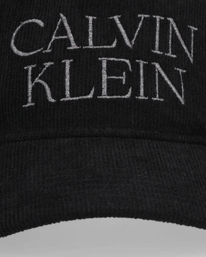 Calvin Klein Vizörlü Şapka