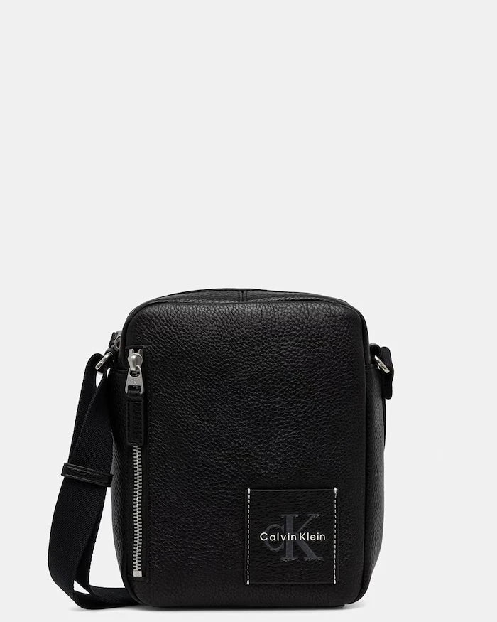 Calvin Klein erkek suni deri omuz çantası