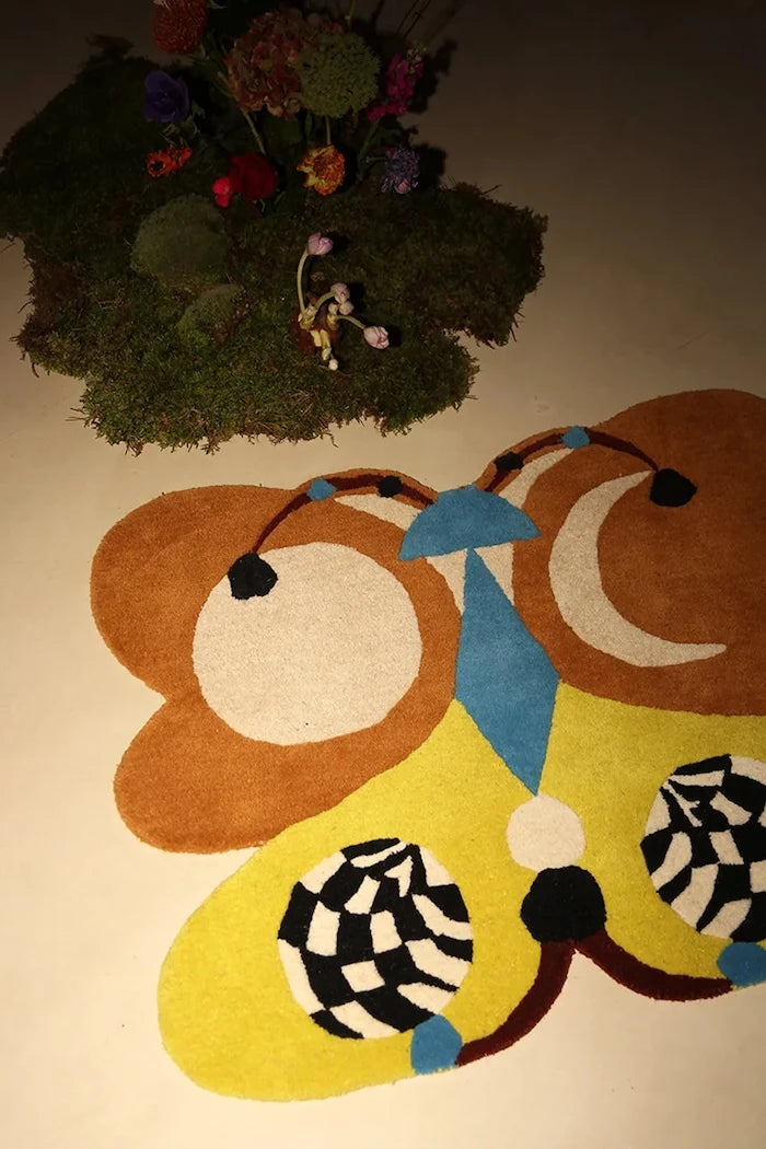 Вълнен килим Doing Goods Melody Moon Butterfly 85 x 100 cm