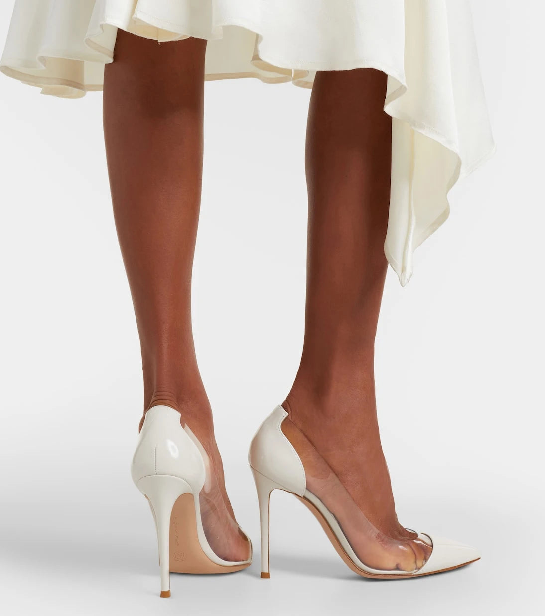 Gianvito Rossi - حذاء بكعب عالٍ من جلد لامع ومادة الـ PVC طراز Plexi