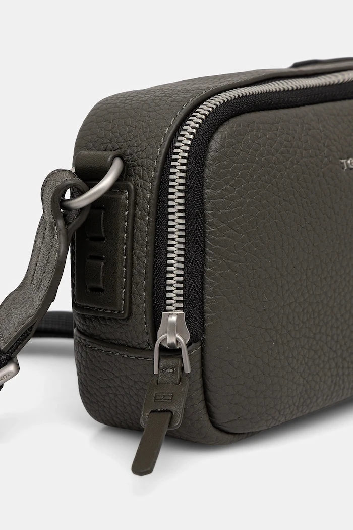Tommy Hilfiger Deri Omuz Çantası