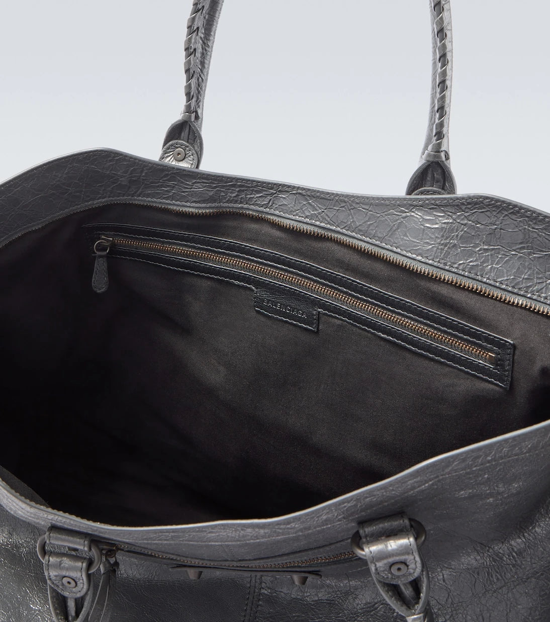 Balenciaga - حقيبة دفل Le City من الجلد