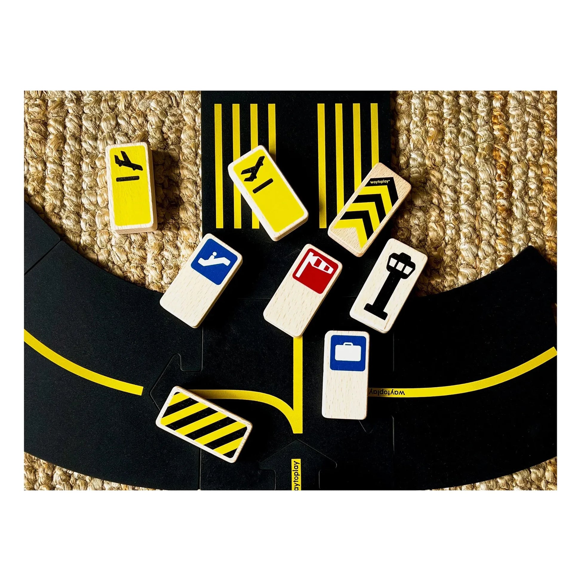 Waytoplay - Airport road signs