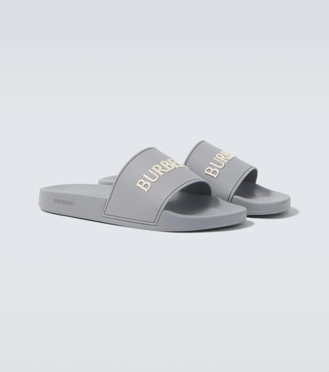 Burberry - Logo slides