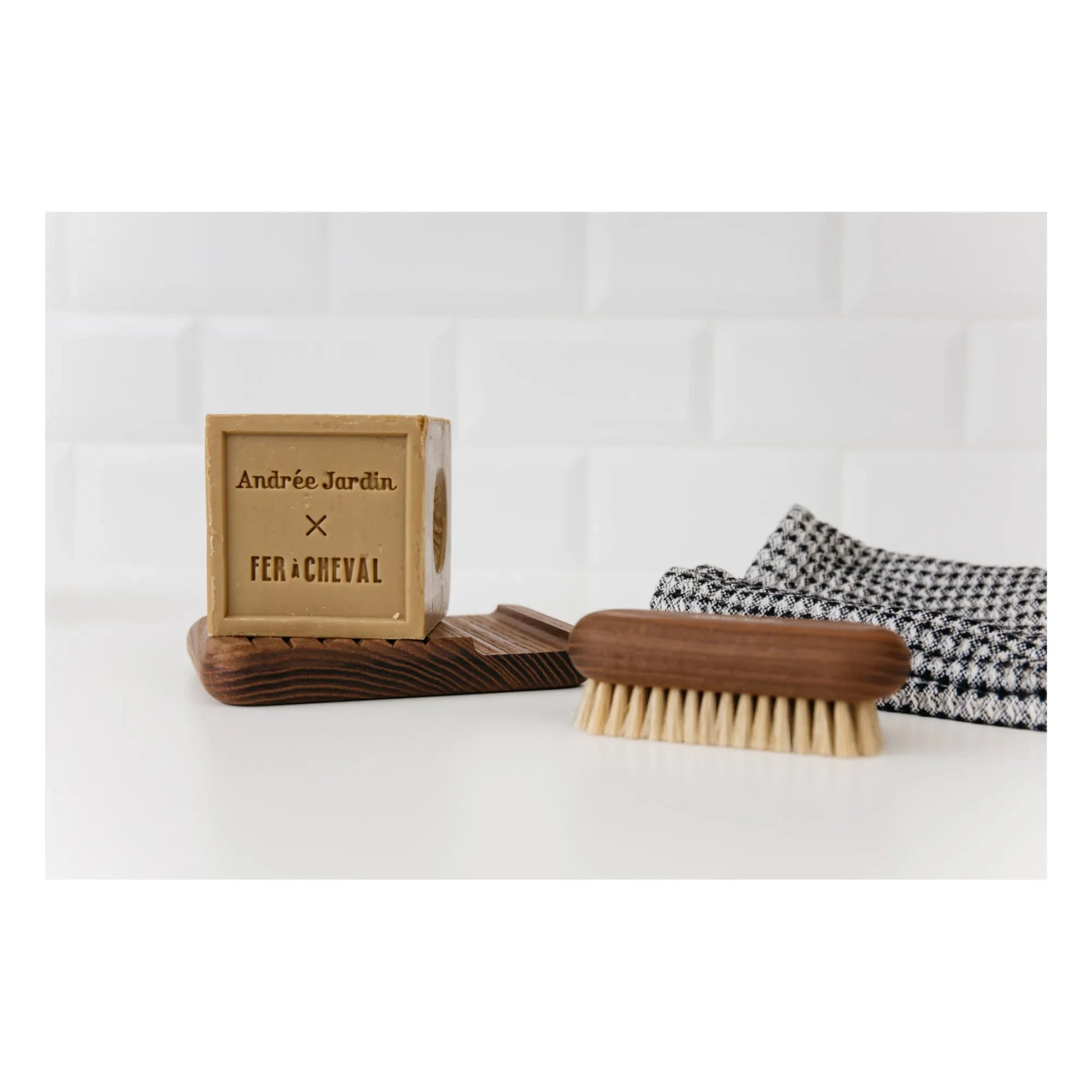 Andrée Jardin - Soap and Brush Set x Fer à Cheval