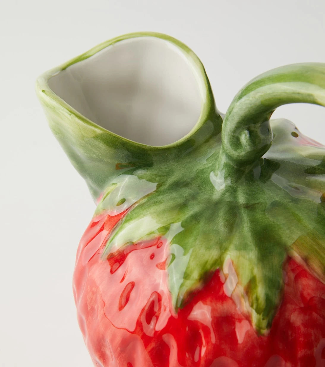 Les-Ottomans - Strawberry jug