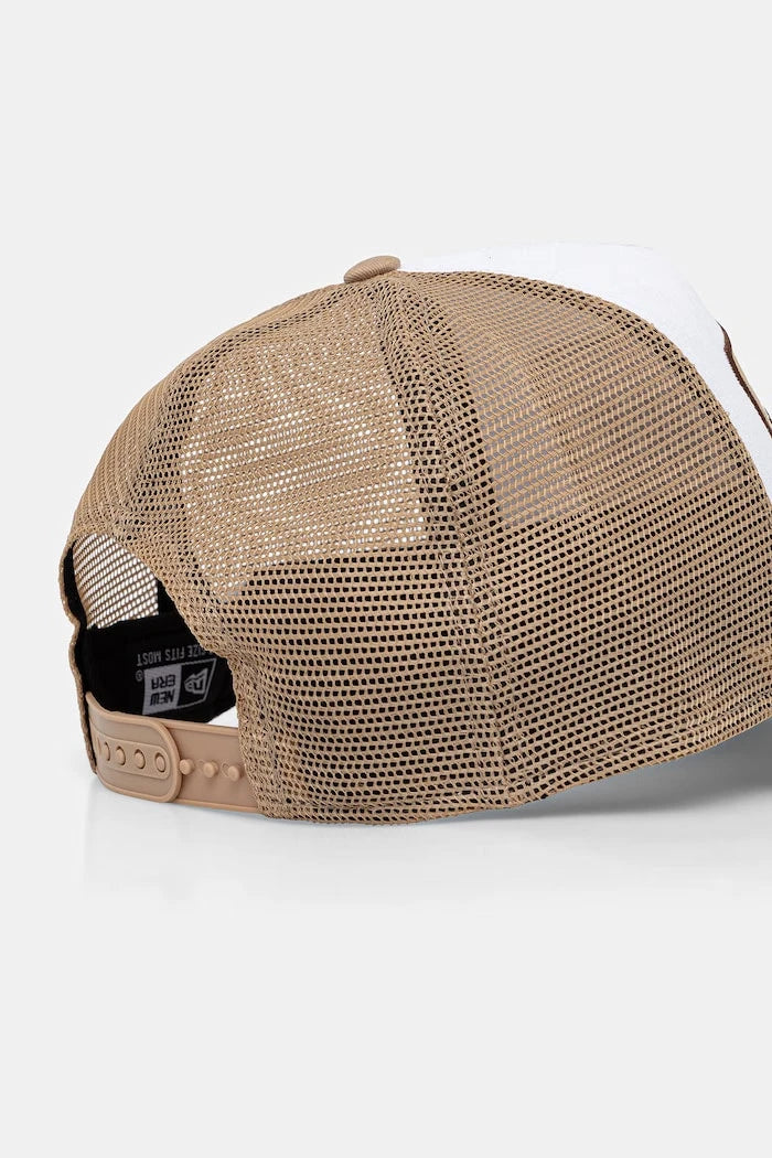 Шапка с козирка New Era LOCATION PATCH TRUCKER
