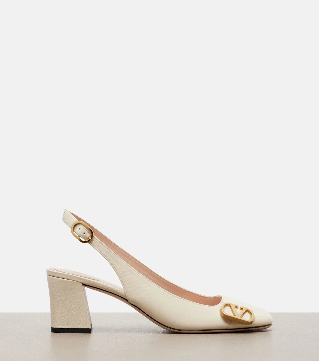 Valentino Garavani - Veeside VLogo leather slingback pumps