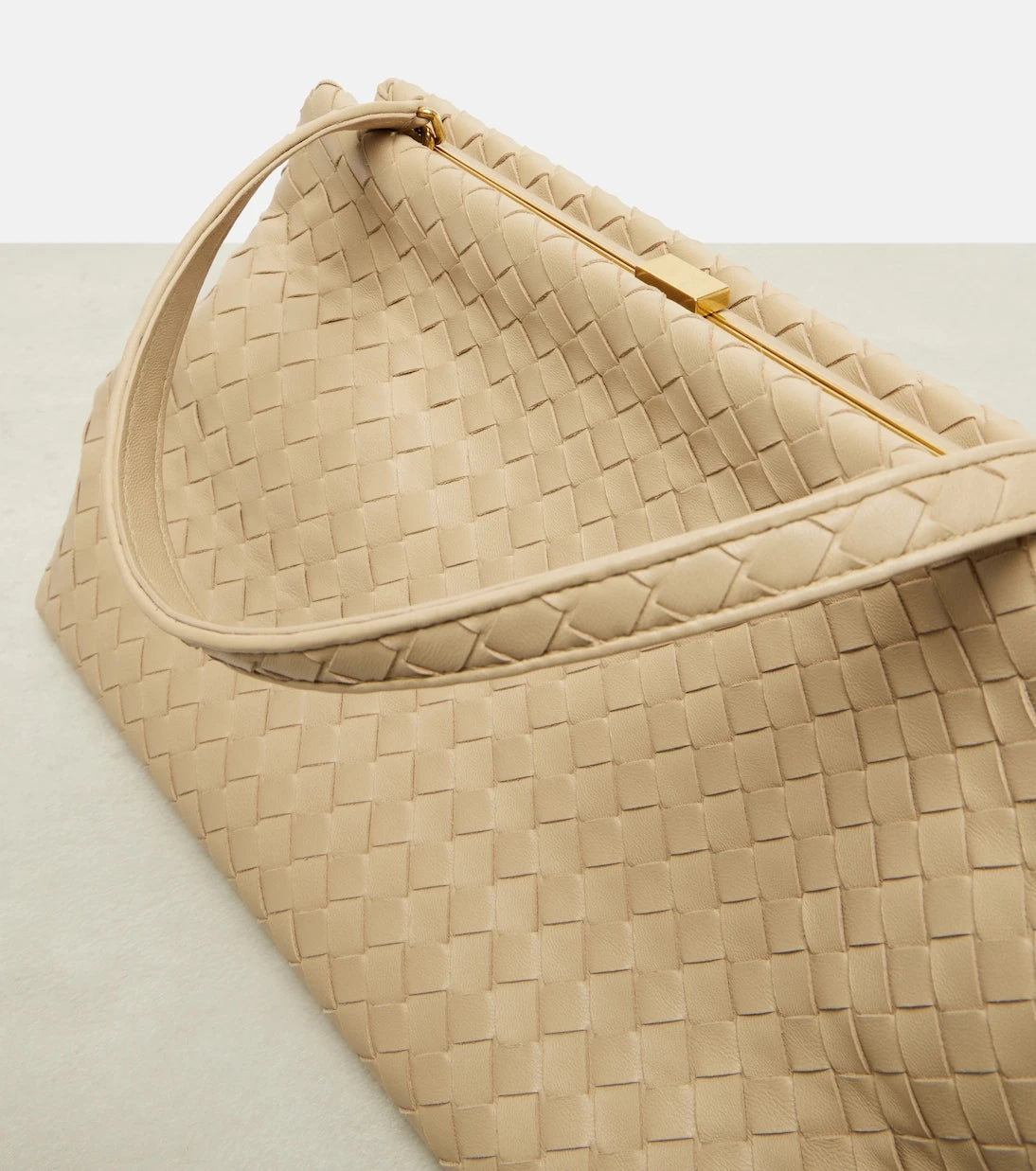 Bottega Veneta - حقيبة كتف جلد إنتريشاتو 1998