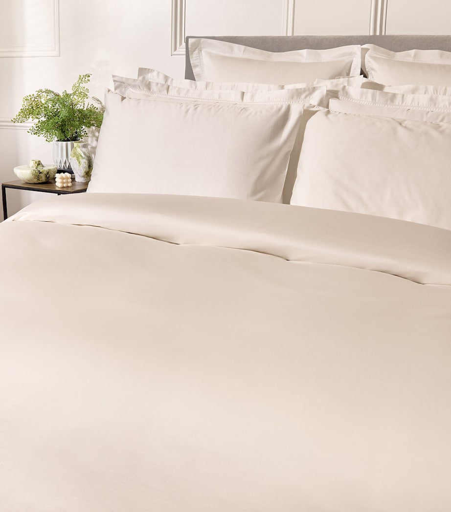 Brompton II Housewife Pillowcase Pair (50cm x 75cm)