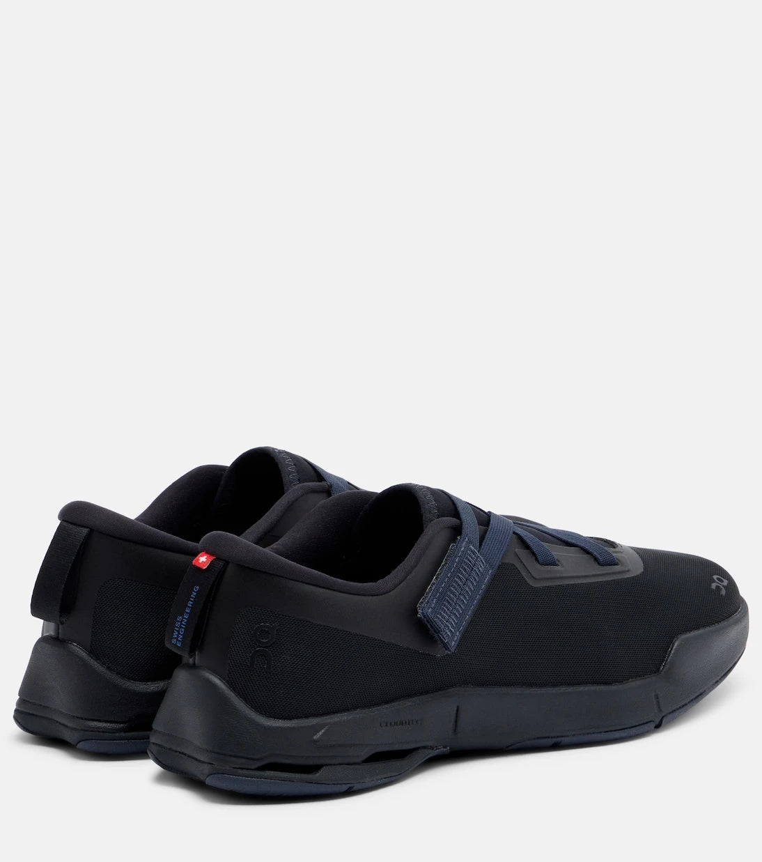 On - x Zendaya Cloudnova Moon sneakers