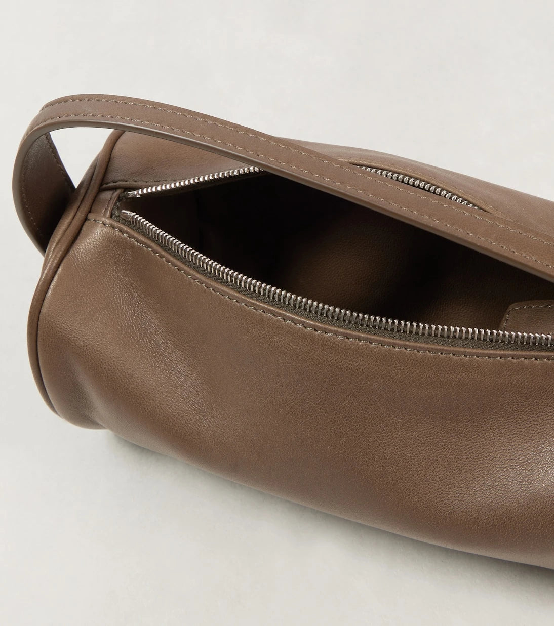 The Row - Round '90s leather shoulder bag