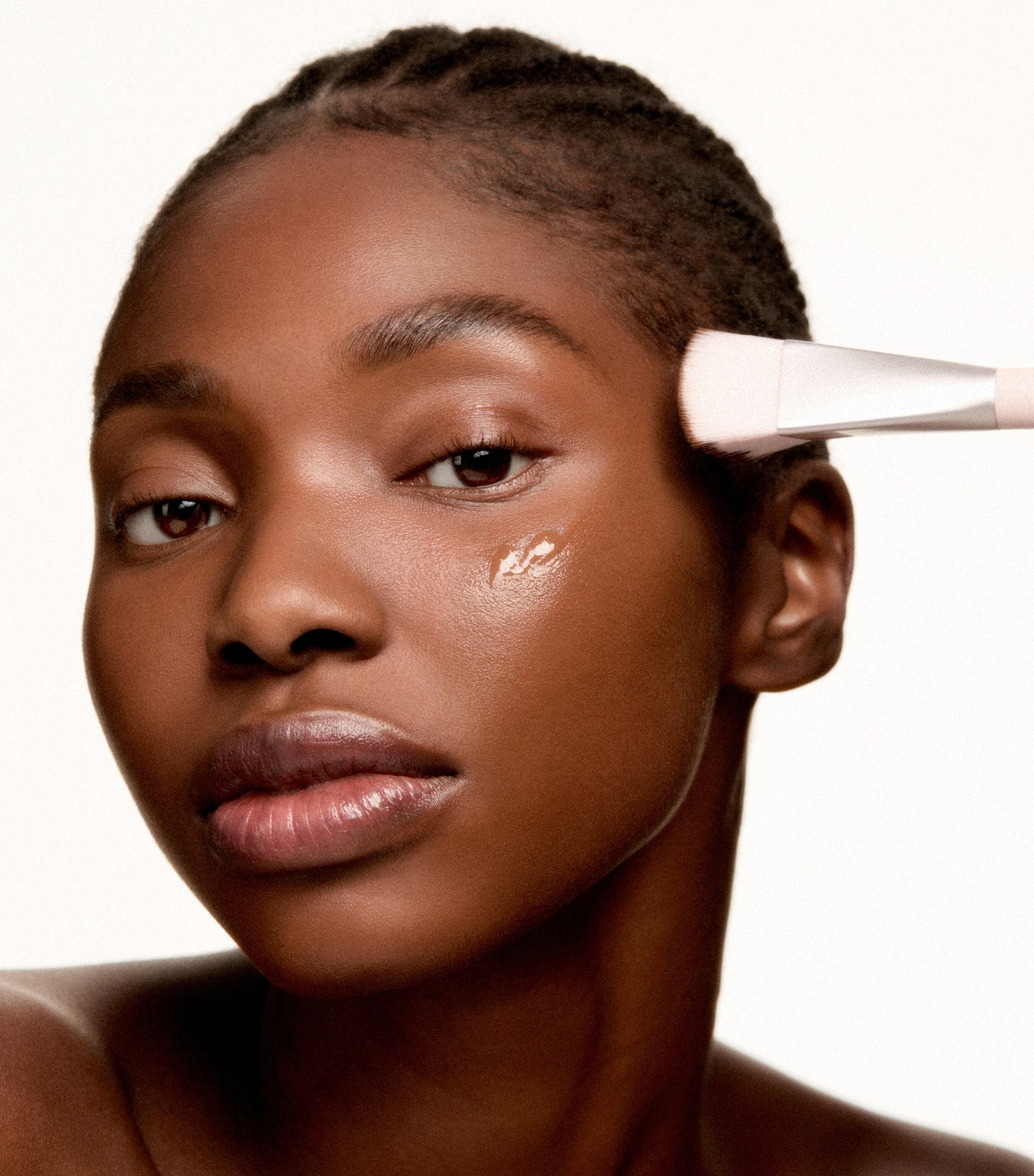 Skin Tint Blurring Elixir Foundation