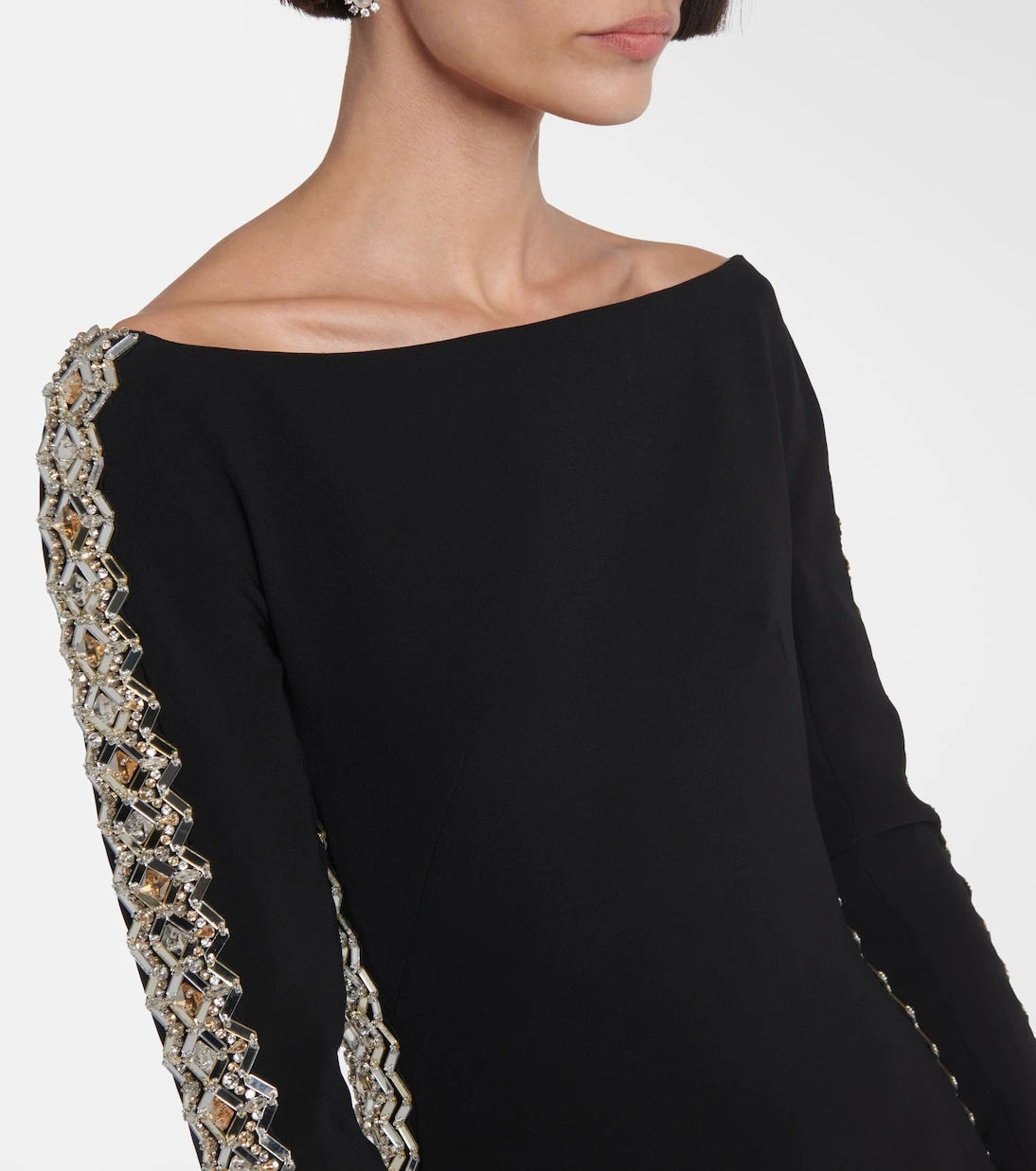 Jenny Packham - فستان شارما من الكريب المطرز