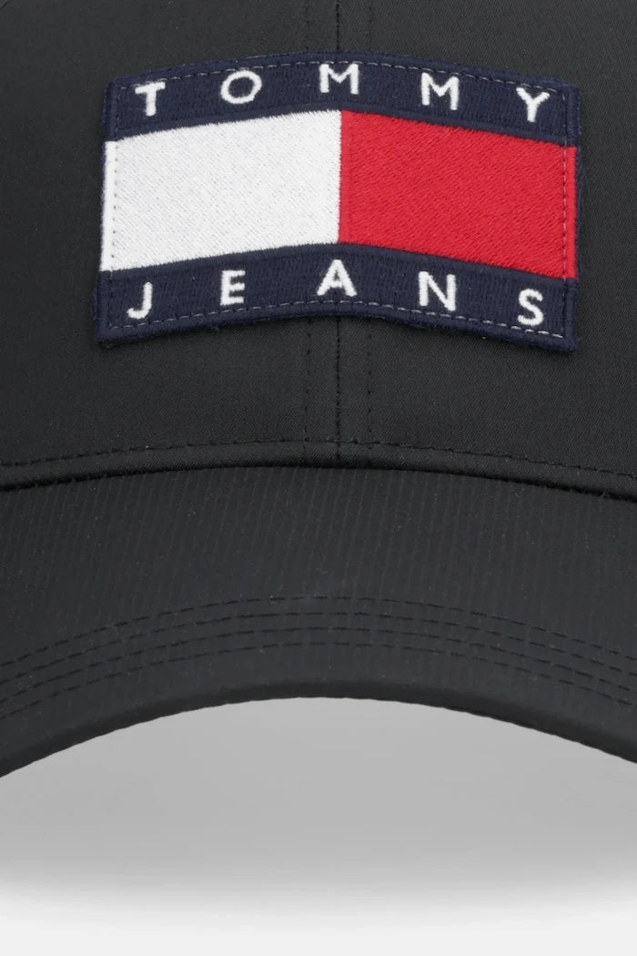 Шапка с козирка Tommy Jeans