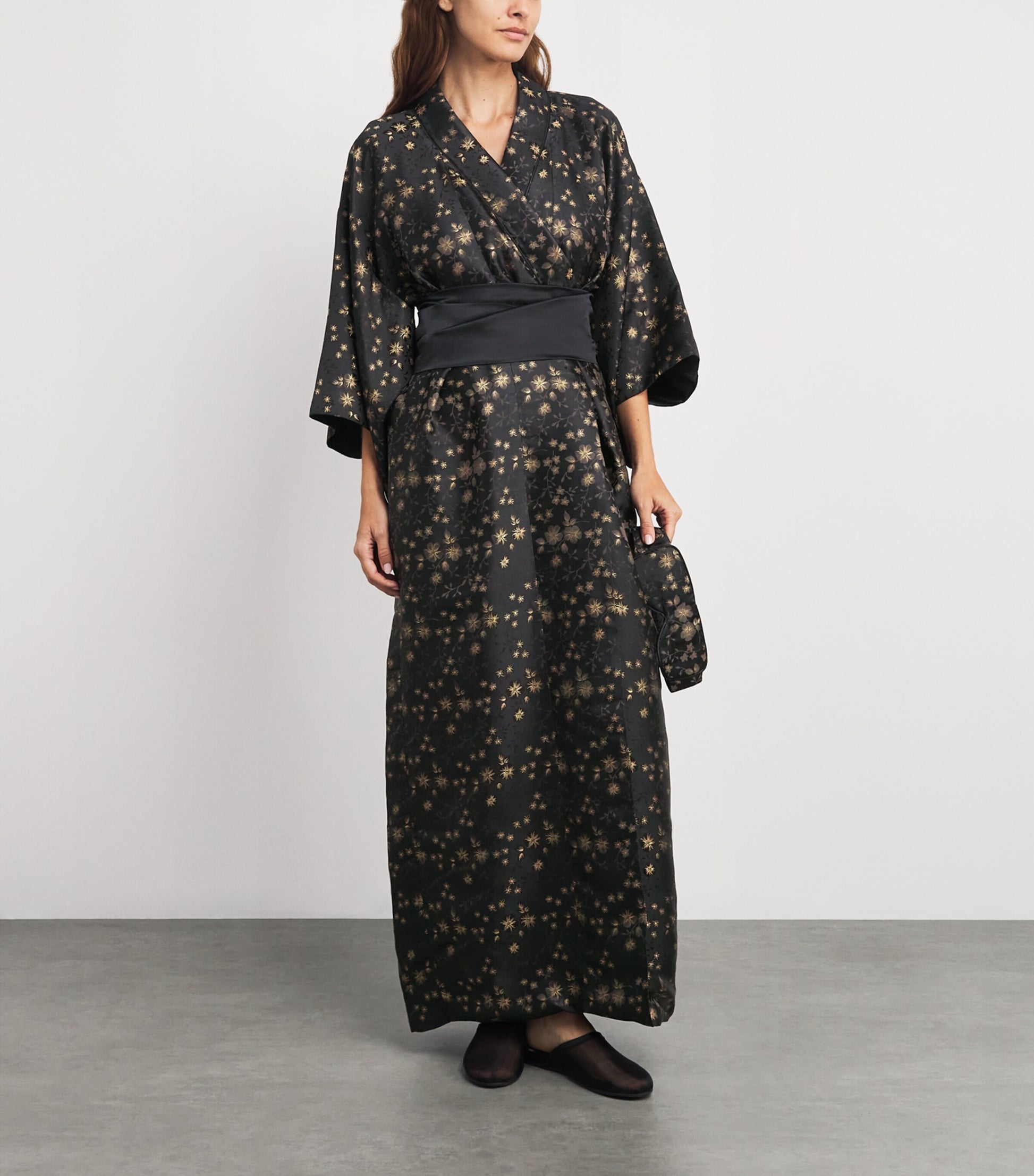 Daniel Hanson Black Silk Floral Kimono Dressing Gown