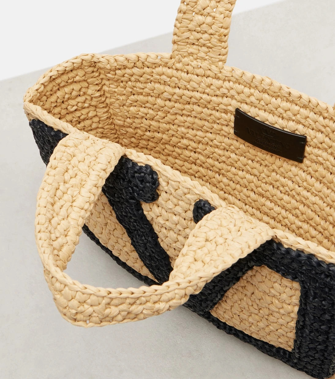 Valentino Garavani - Viva Superstar Small raffia tote bag
