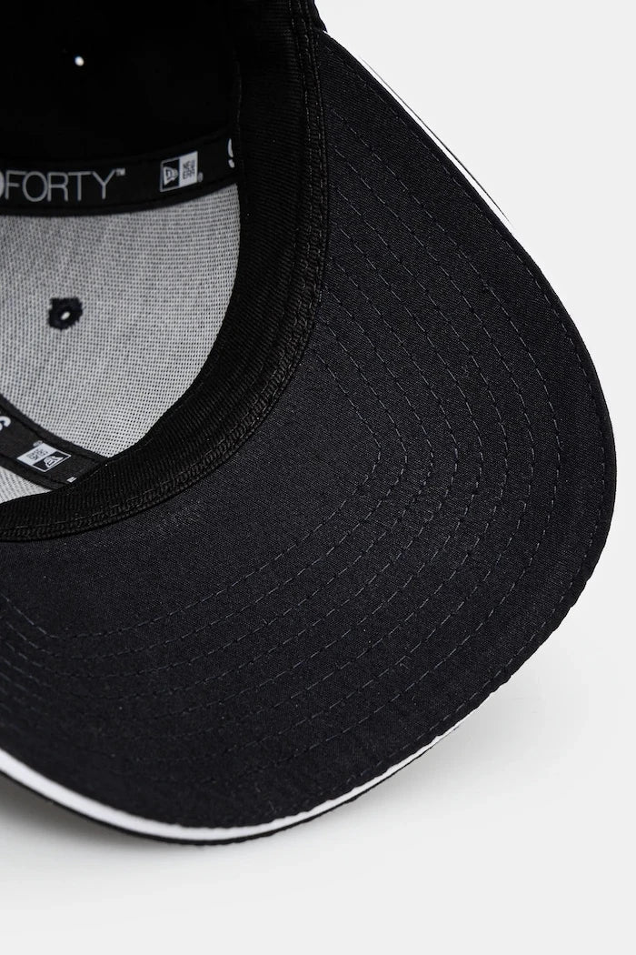 Шапка с козирка New Era Microfibre 940 NYY 9FORTY®