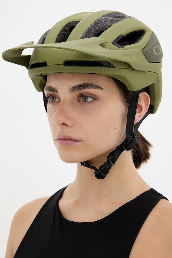 Oakley велосипедна каска DRT3 TRAIL EUROPE