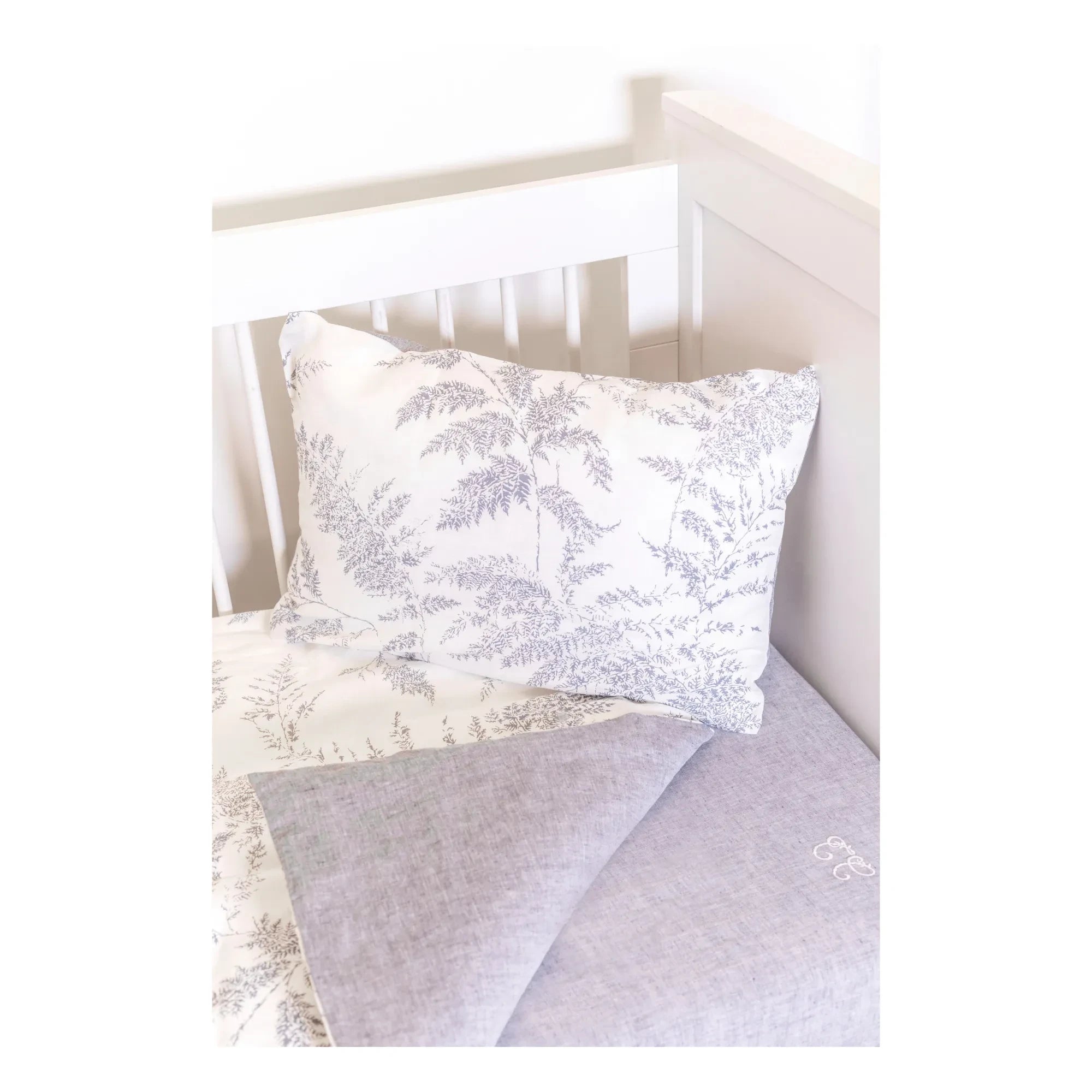 Tartine et Chocolat - Foliage Fitted Sheet | Navy blue