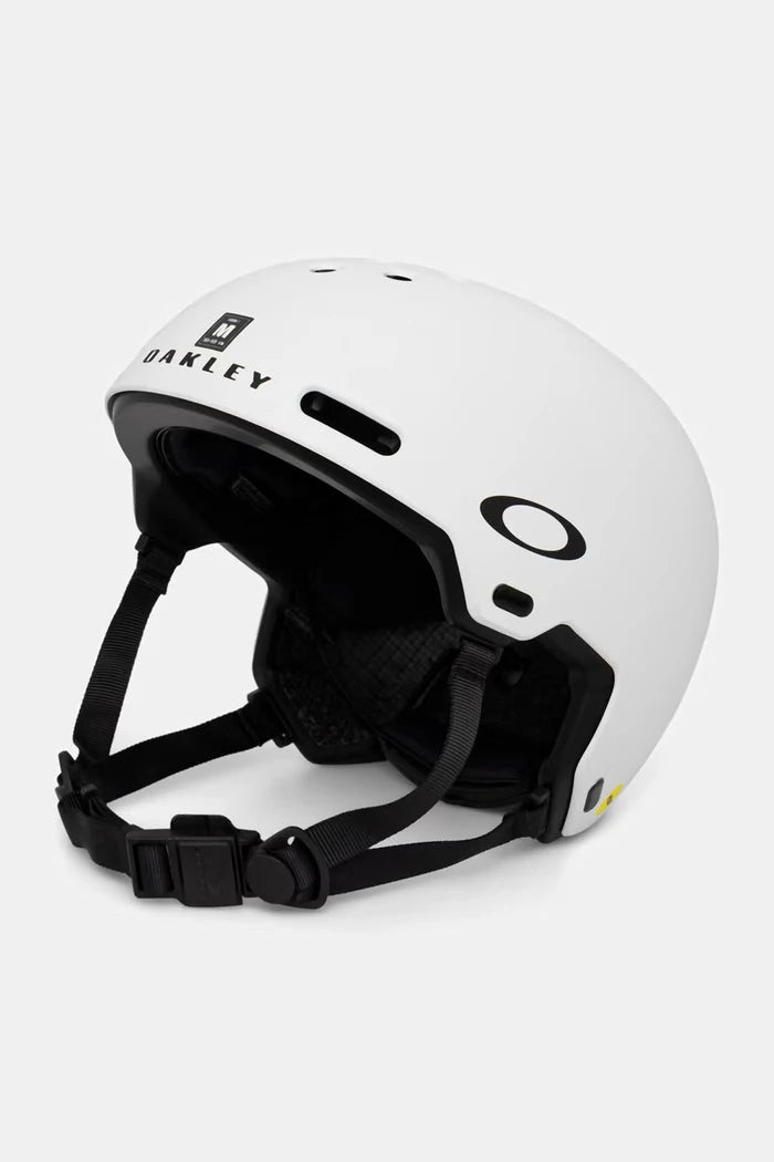 Oakley kask