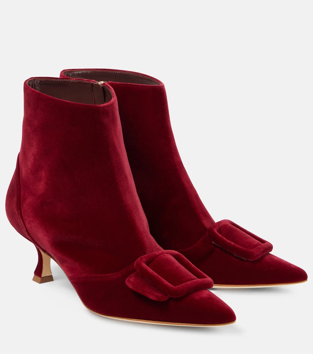 Manolo Blahnik - حذاء الكاحل المخملي بايلو