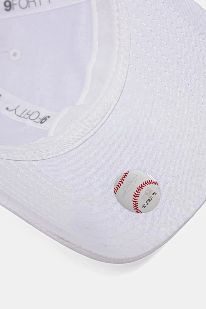 New Era şapka trucker FLAWLESS 940 TRUCKER NYY