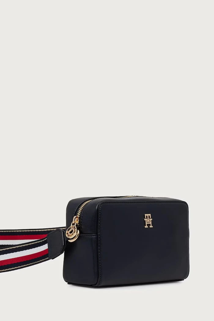 Tommy Hilfiger imitasyon deri kadın crossbody çanta