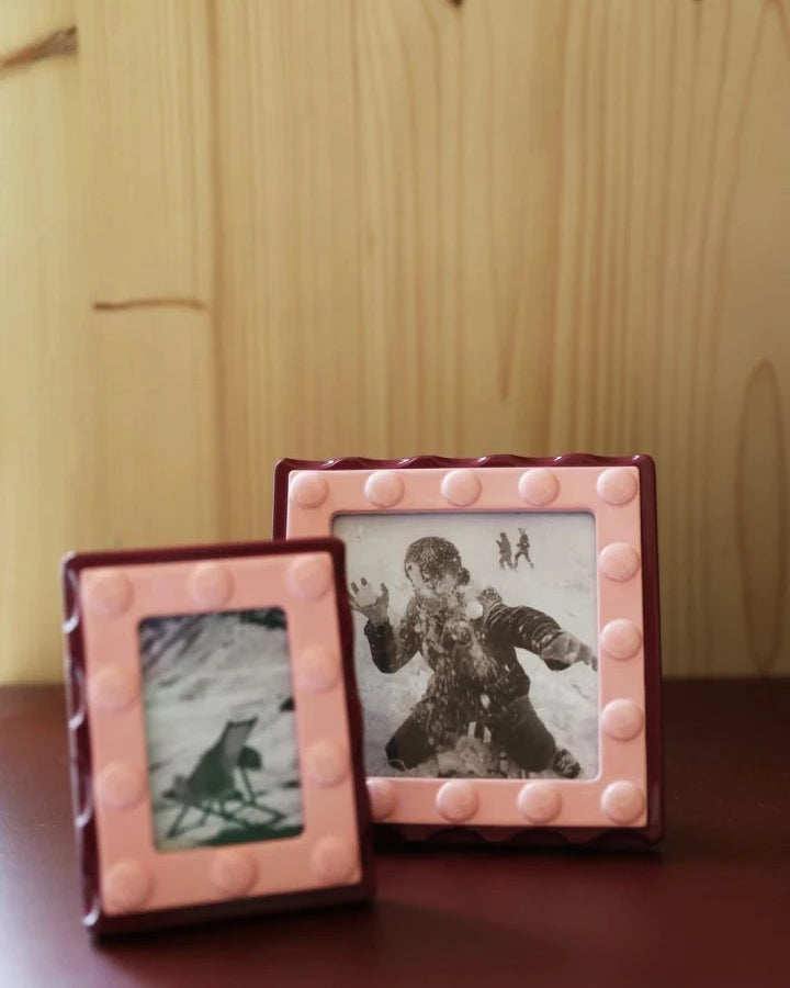 &Klevering - Facet Photo Frame  | Fuchsia