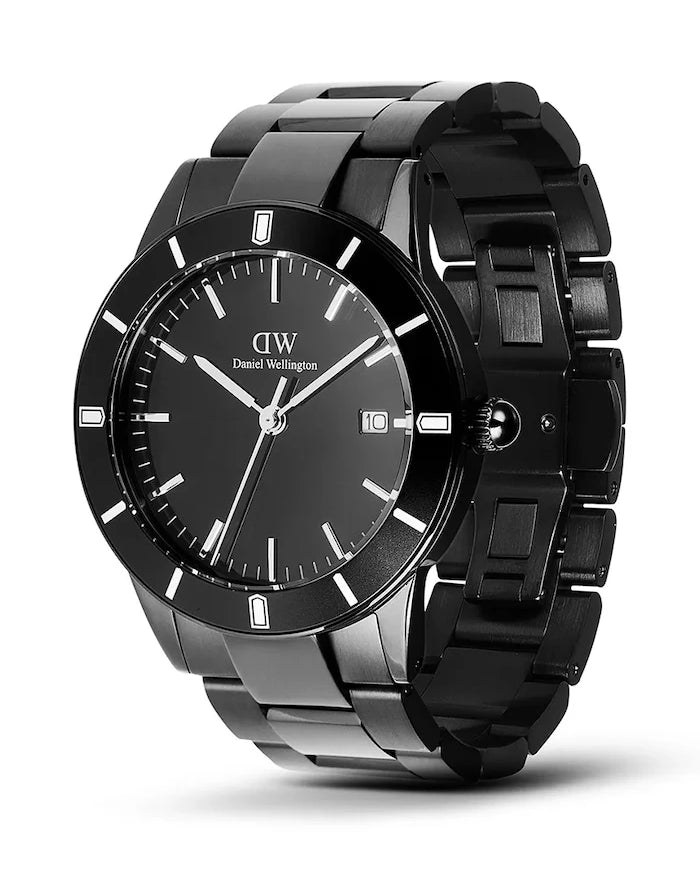 Часовник Daniel Wellington