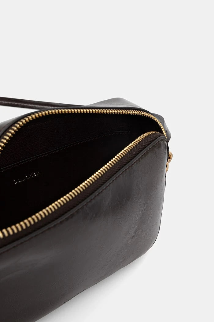 Calvin Klein kadın crossbody çanta