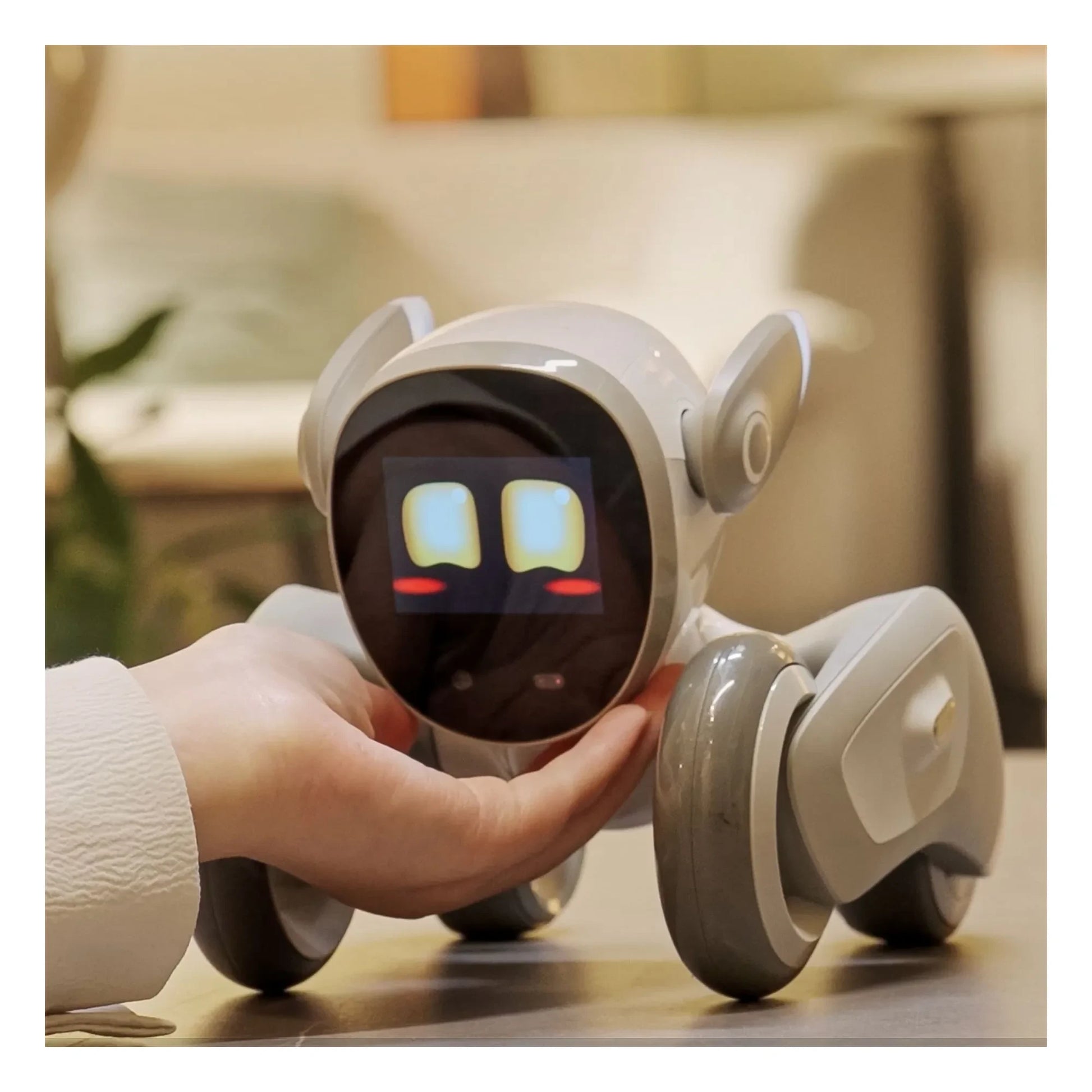 Loona - Robot dog Loona