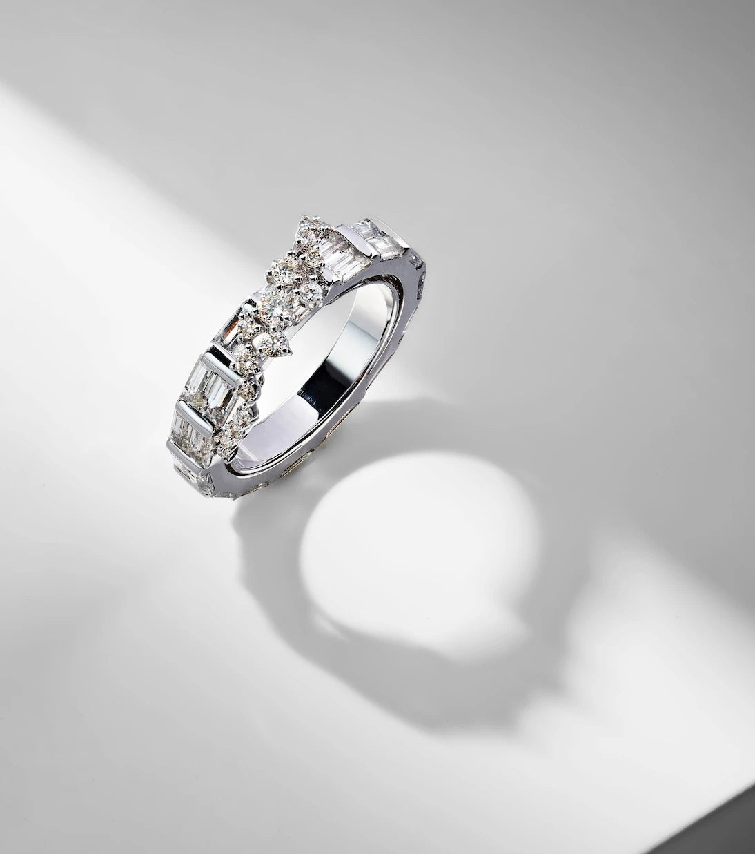 Ananya - Scatter 18kt white gold ring with sapphires and diamonds