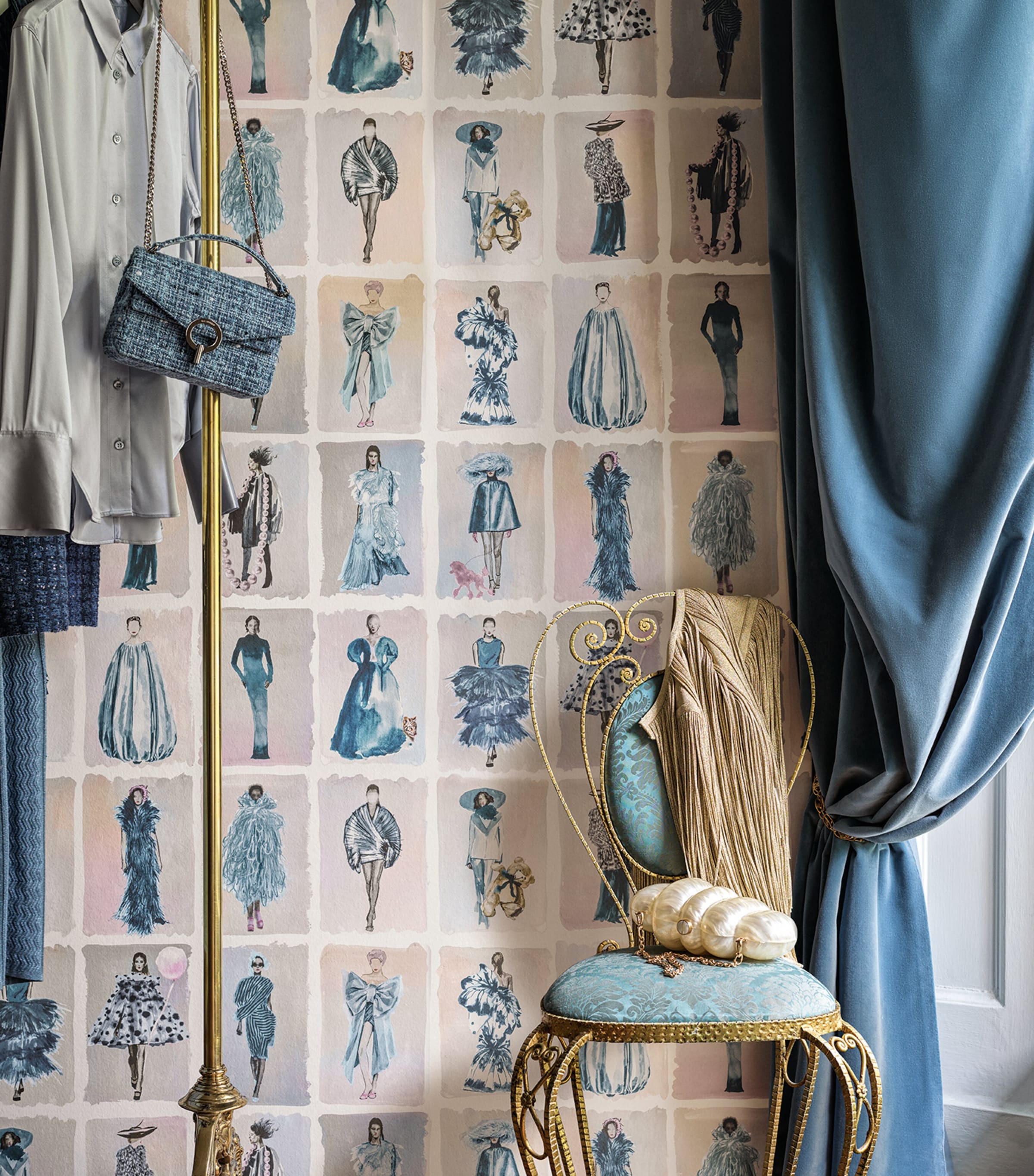Cole & Son x Harrods Interior Design 175 Anniversary Edition Couture Carousel Wallpaper - China Blue