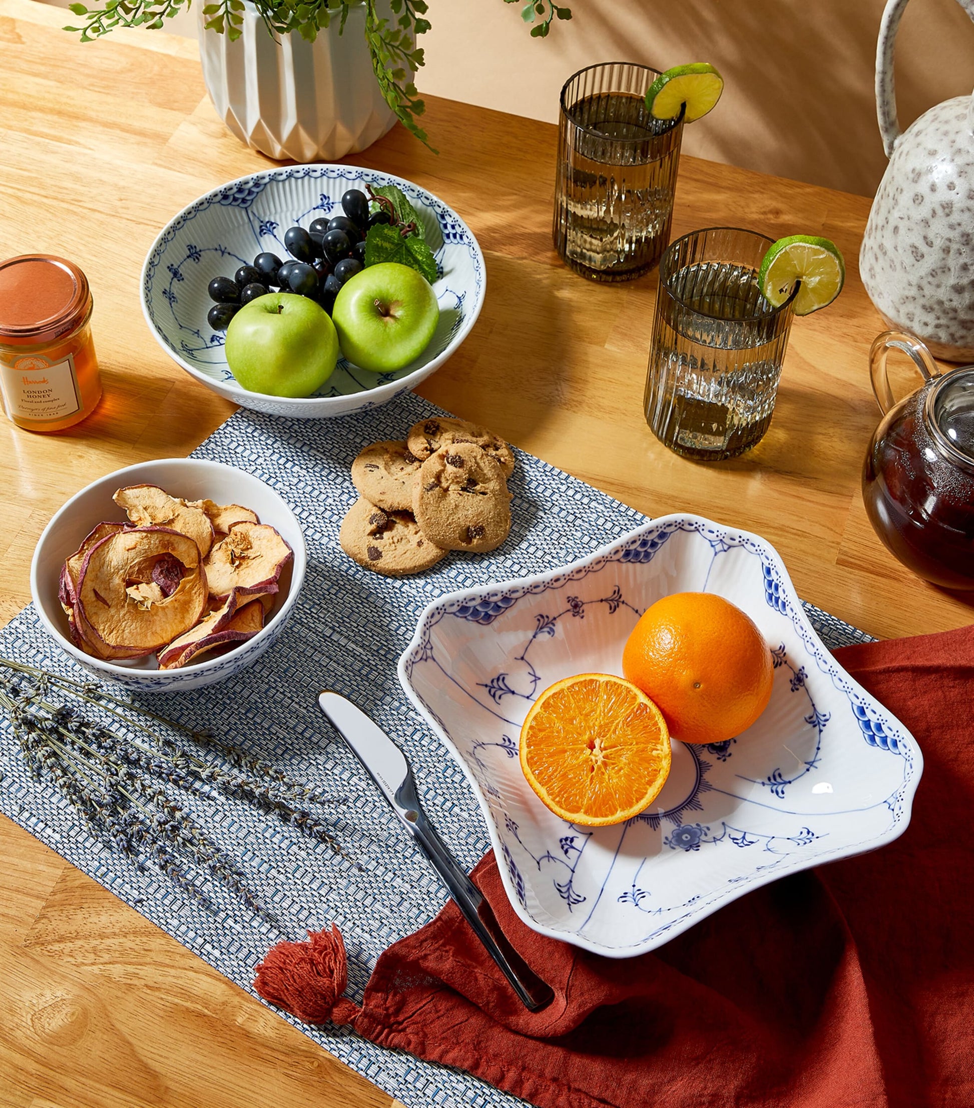 Blue Fluted Half Lace Square Bowl (21cm)