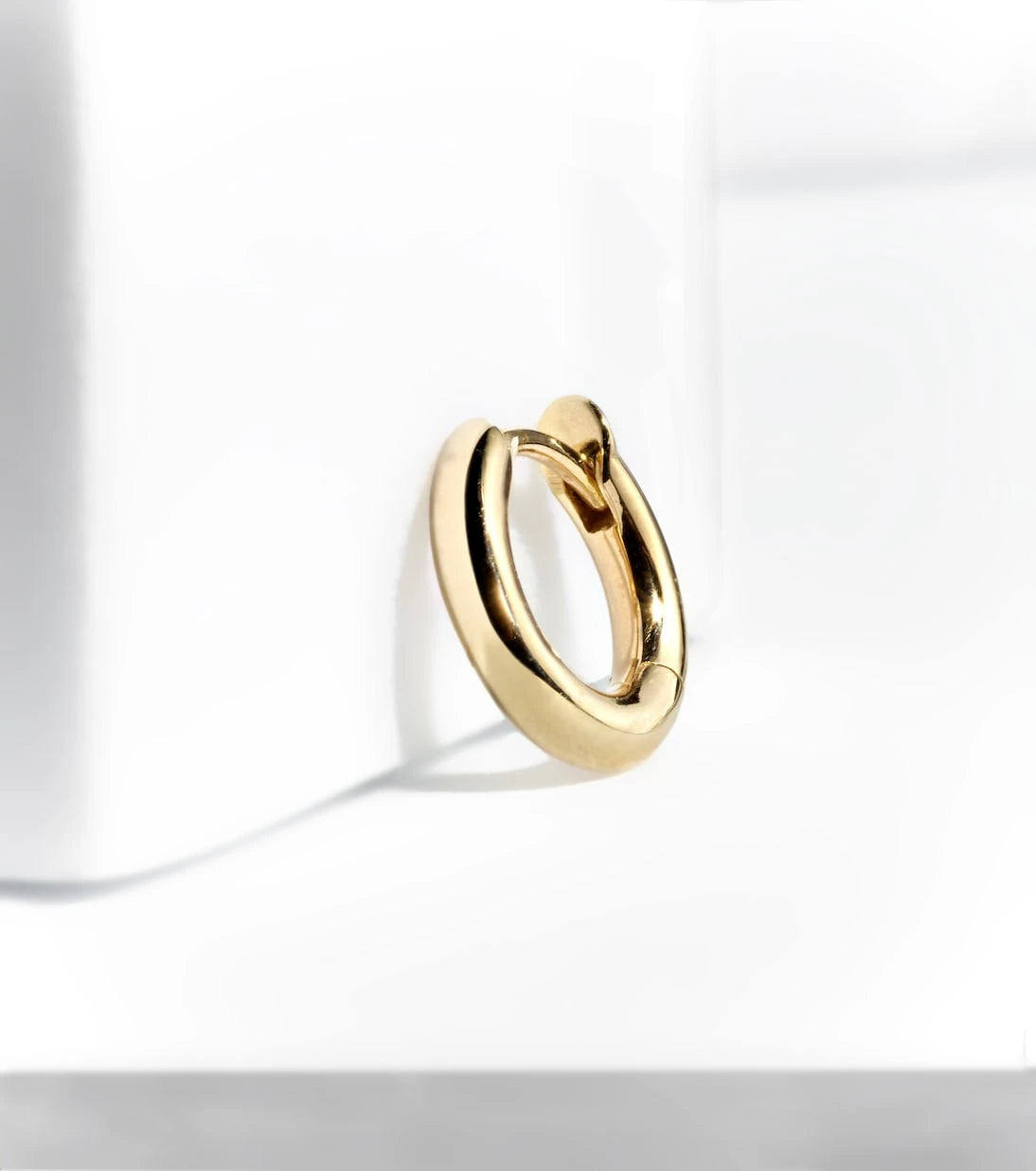 Spinelli Kilcollin - Mini Microhoop 18kt yellow gold single earring